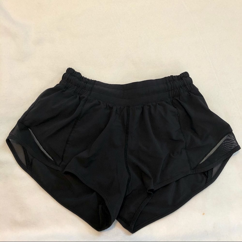 Lululemon Hotty Hot shorts